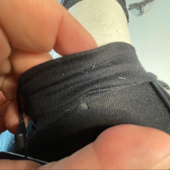 Pretty Little Thing Black Sleeveless Bodysuit NWT Size S - Picture 4 of 7